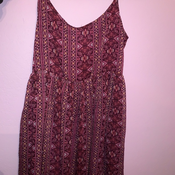 Loose Fitting Patterned Dress - Picture 1 of 2